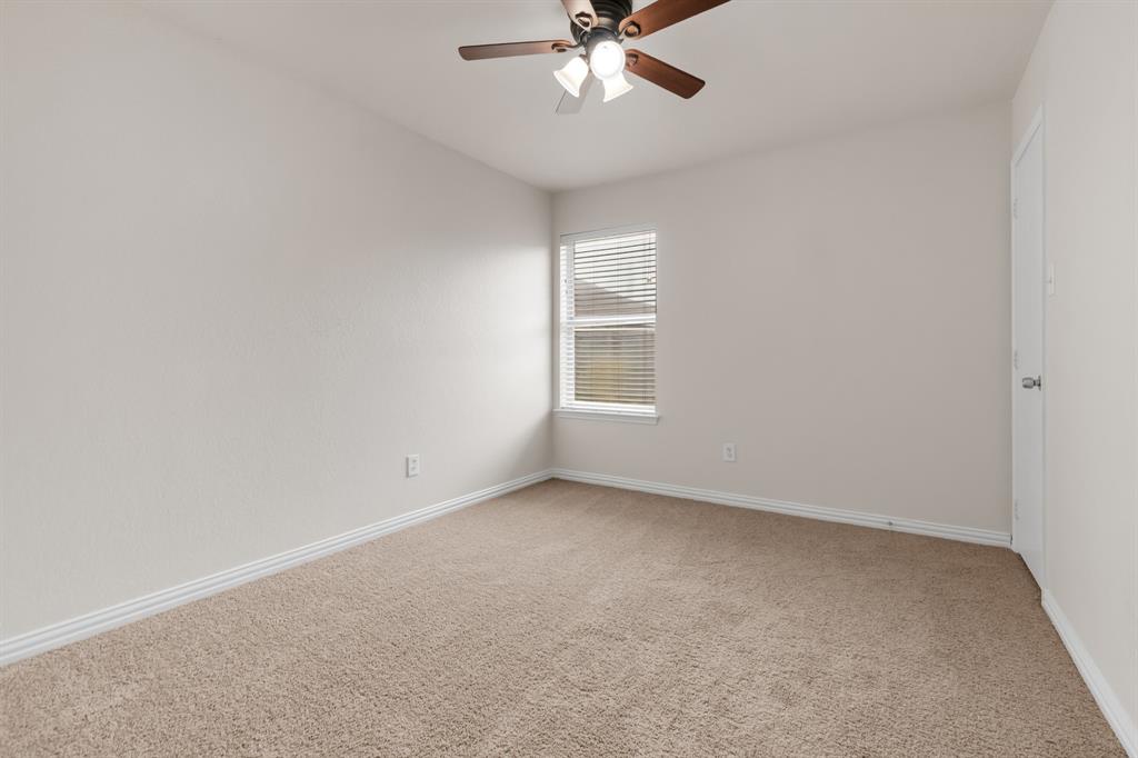 1039 Caliente Drive Property Photo 18