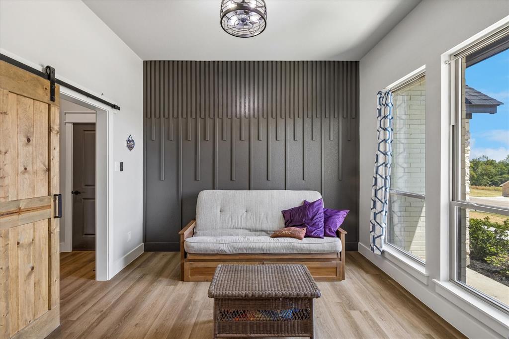 10020 Valley Oak Court Property Photo 4