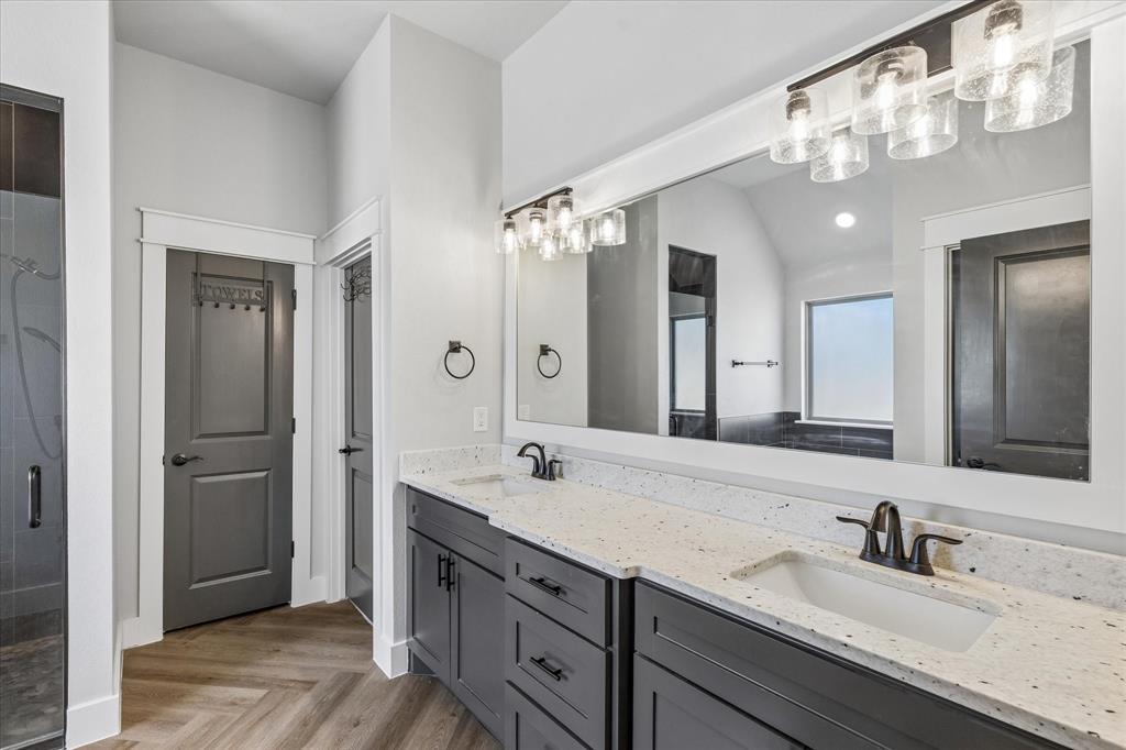 10020 Valley Oak Court Property Photo 15