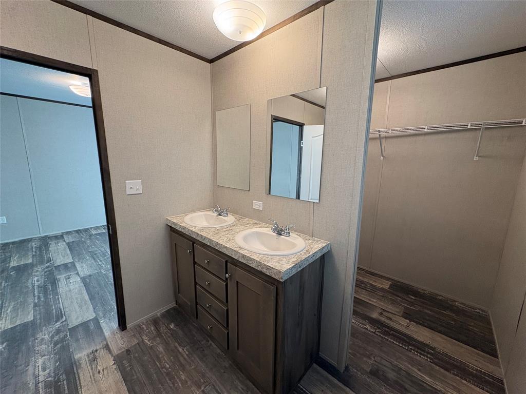 6806 Blue Ridge Road Property Photo 22