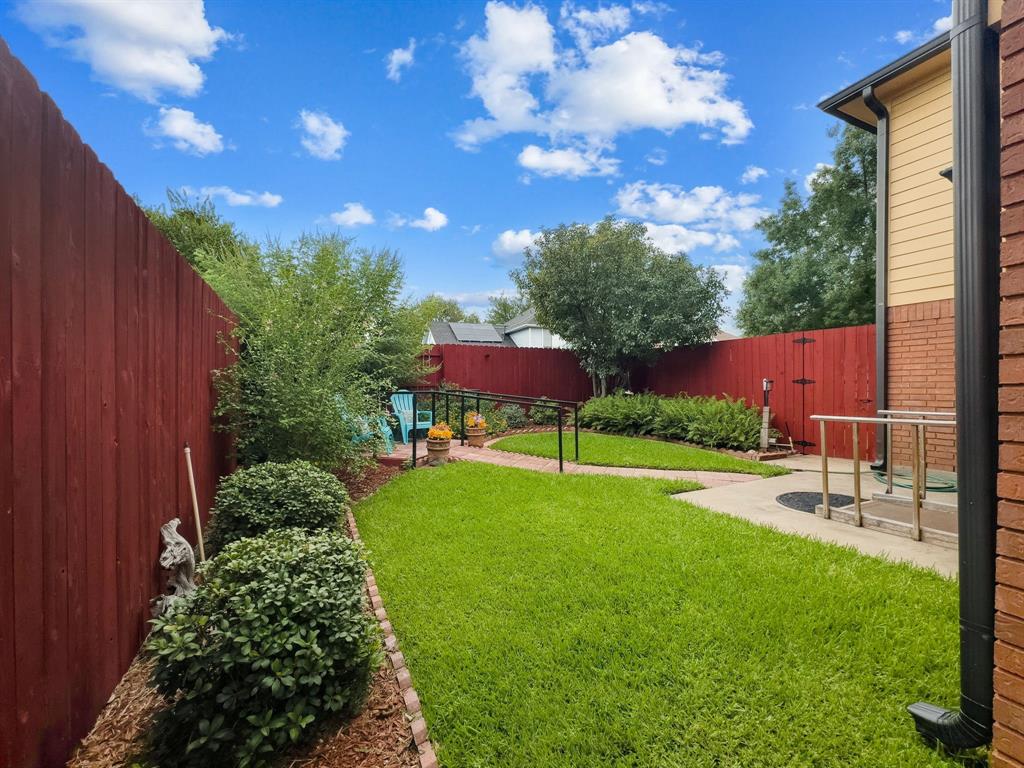 2116 Cannes Drive Property Photo 5