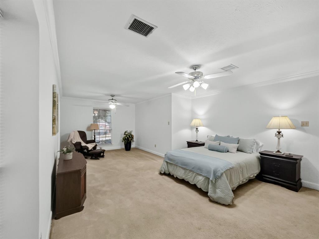 2116 Cannes Drive Property Photo 13