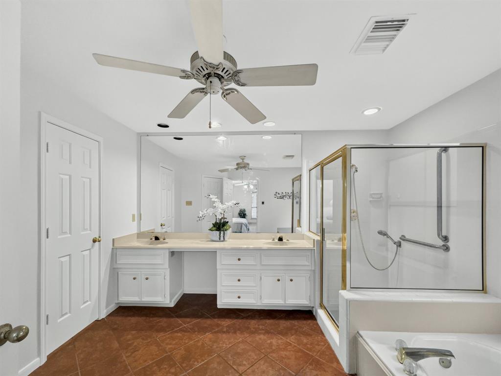 2116 Cannes Drive Property Photo 14
