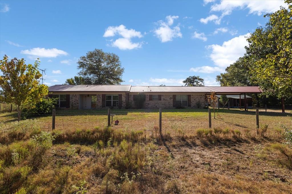 5015 726 Property Photo 1