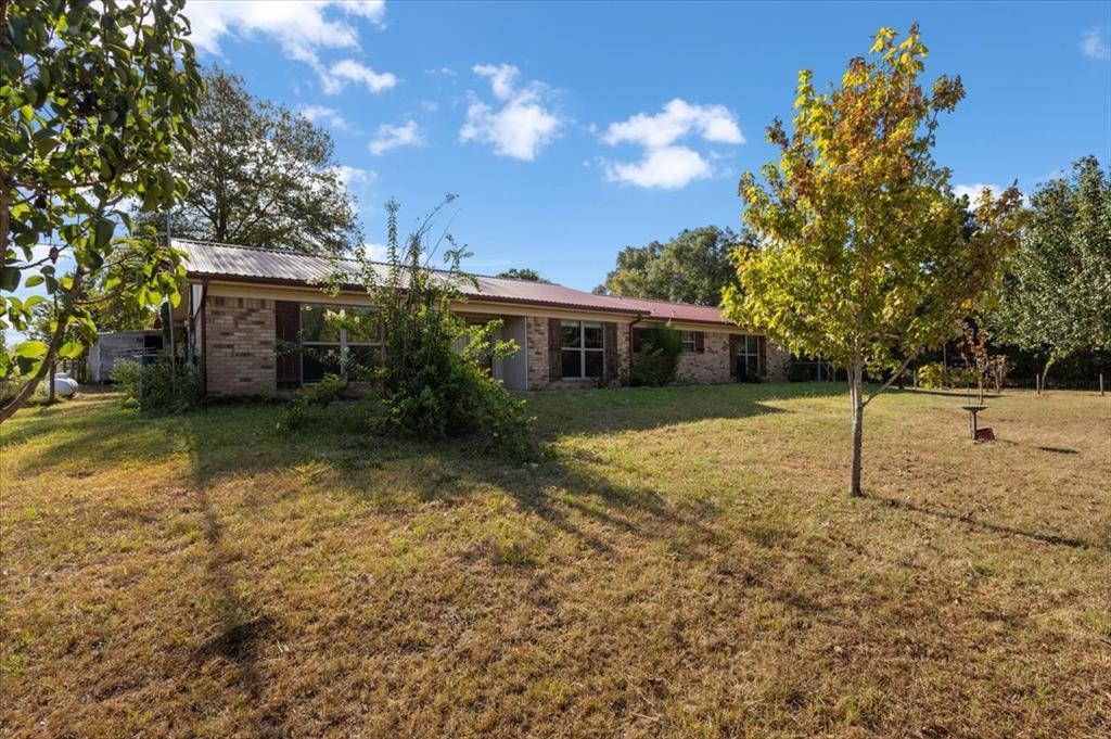 5015 726 Property Photo 2