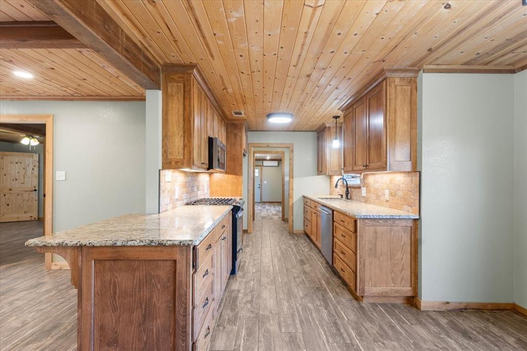 5015 726 Property Photo 18
