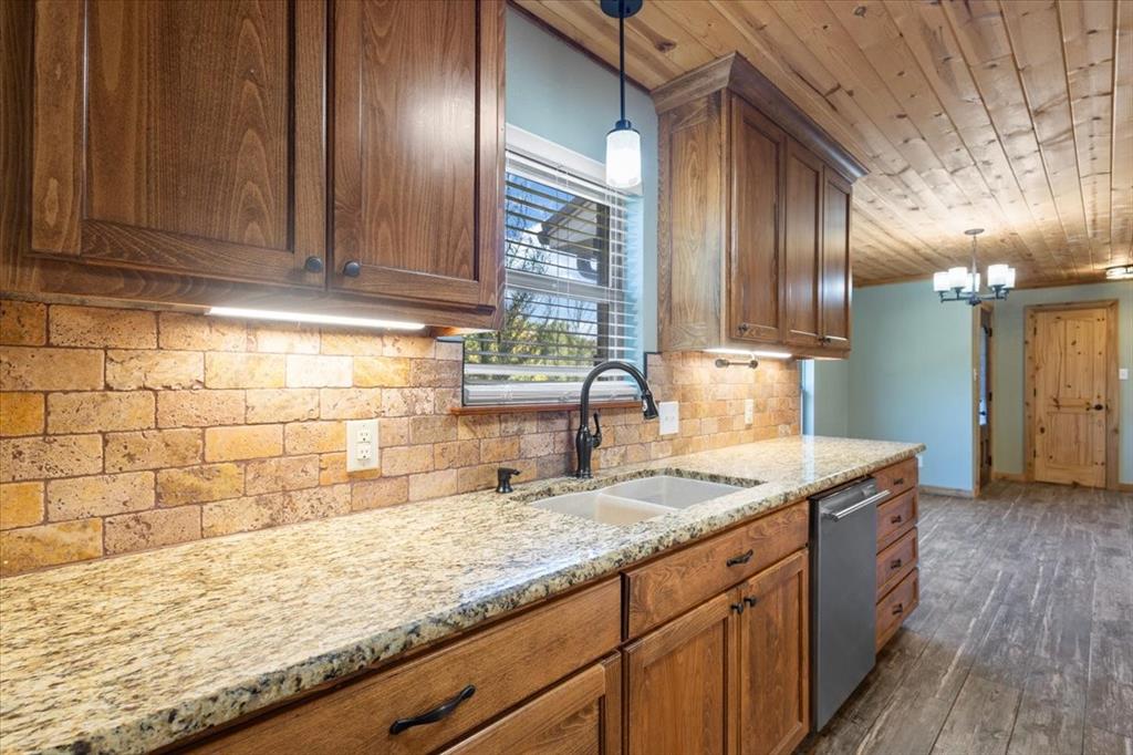 5015 726 Property Photo 20