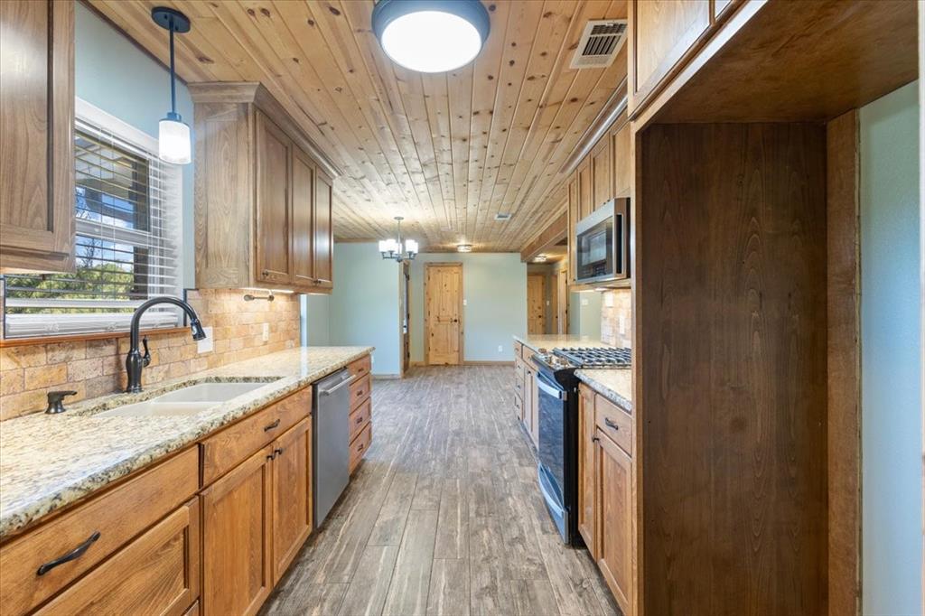 5015 726 Property Photo 21