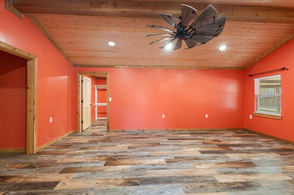 5015 726 Property Photo 24