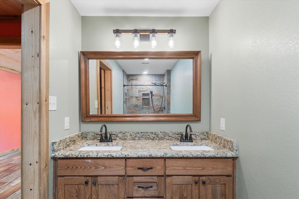 5015 726 Property Photo 29
