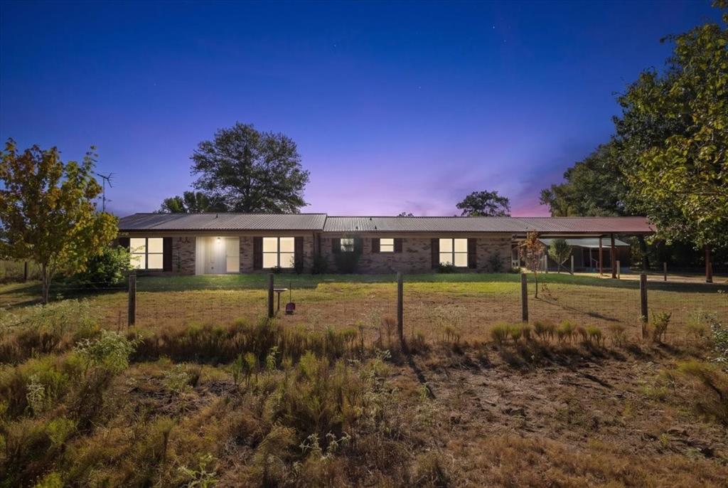 5015 726 Property Photo 40