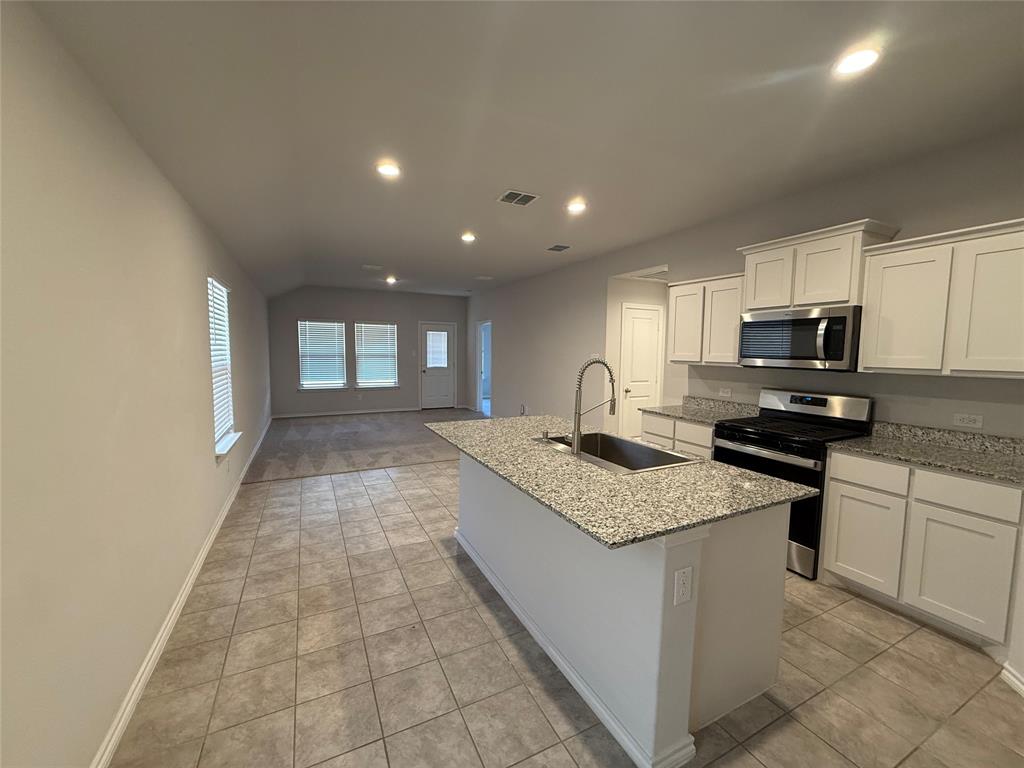 124 Greengate Drive Property Photo 10