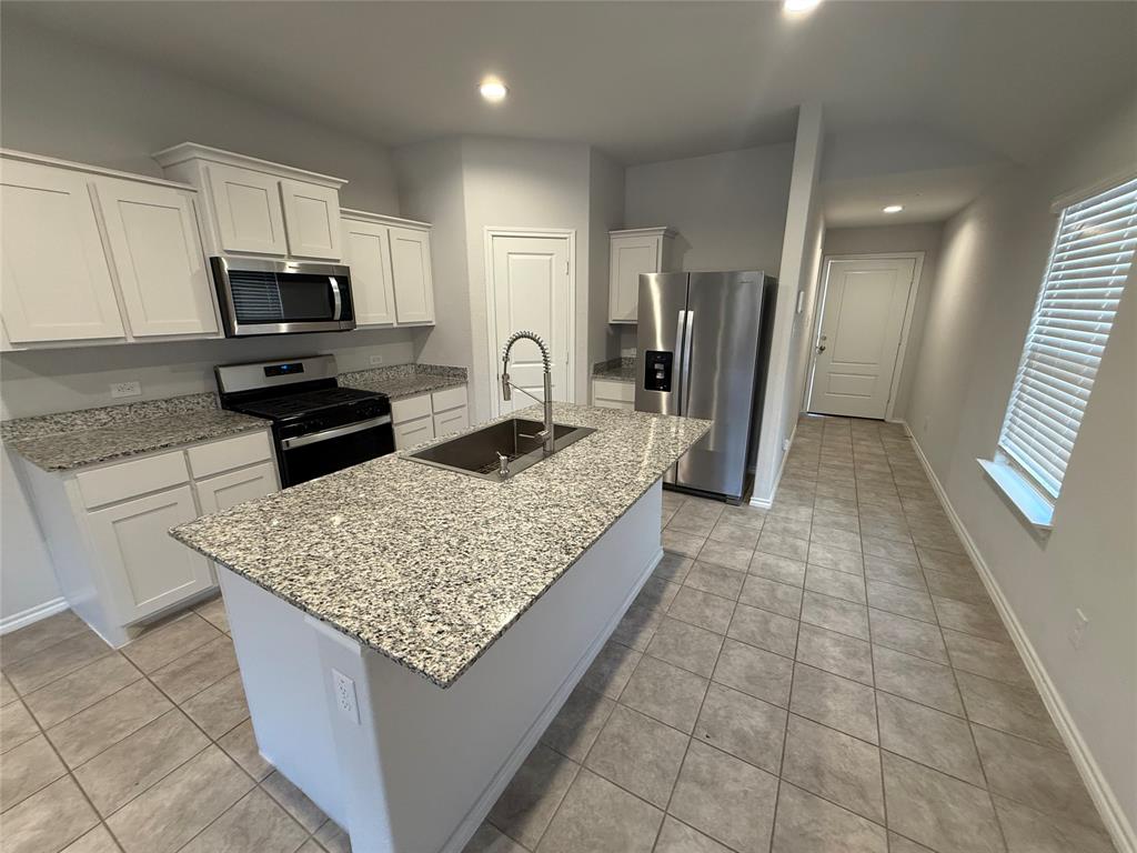 124 Greengate Drive Property Photo 11