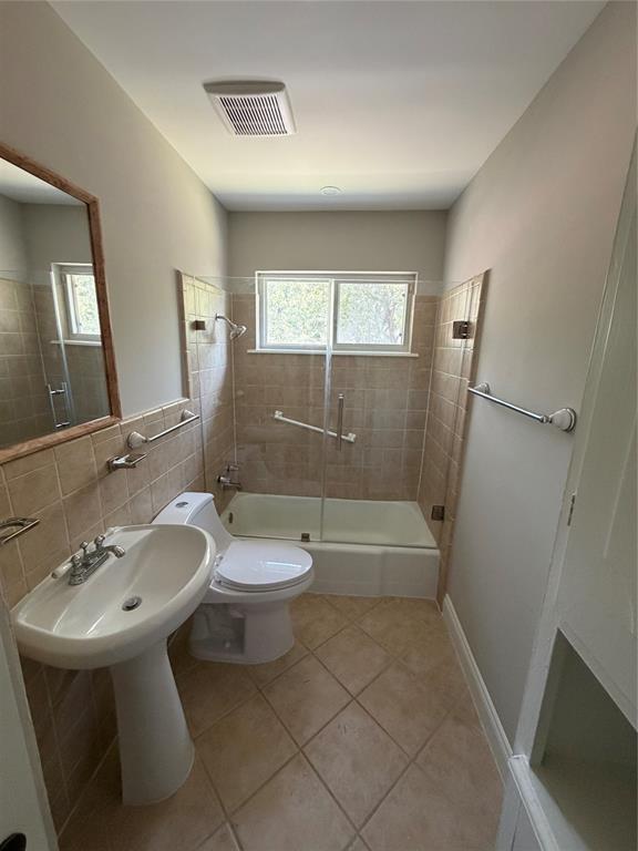 2579 Springvale Drive Property Photo 6