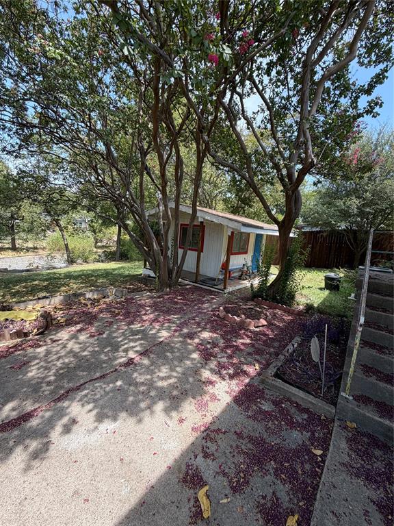 2579 Springvale Drive Property Photo 9