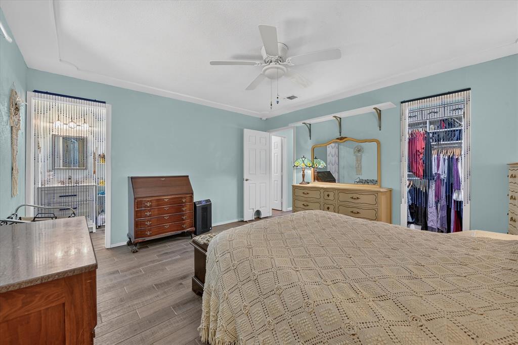 512 Park Center Boulevard Property Photo 19