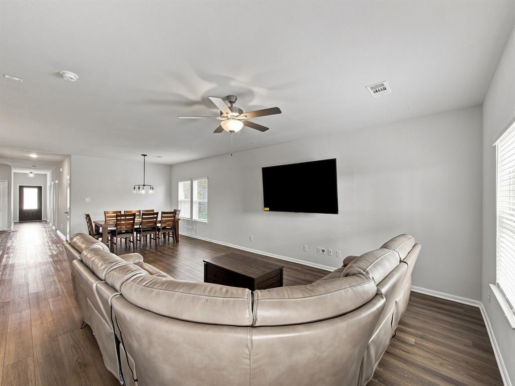 2052 Placerville Street Property Photo 8