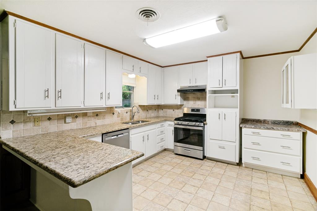 4708 Cummings Drive Property Photo 3