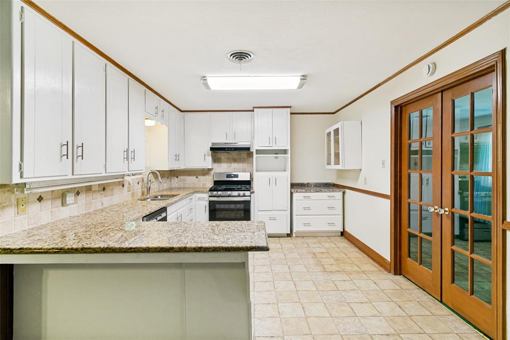4708 Cummings Drive Property Photo 4