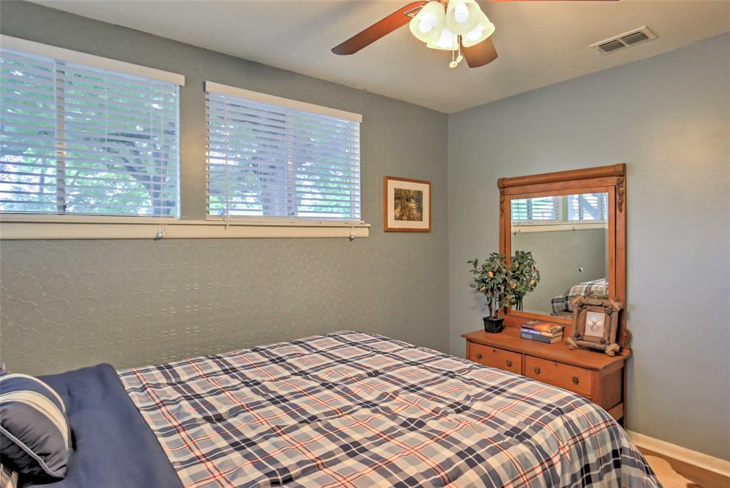 306 E Pine Property Photo 22