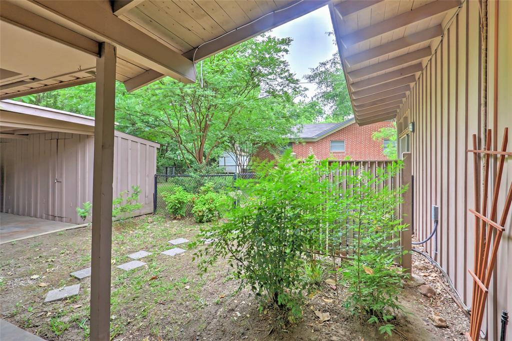 306 E Pine Property Photo 32