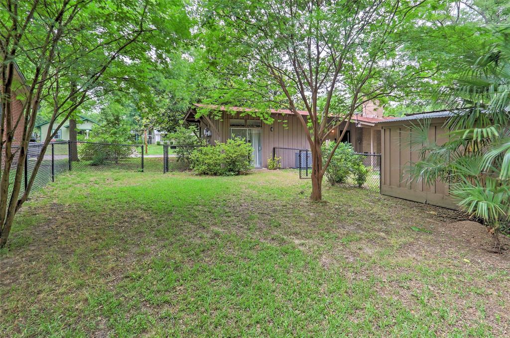 306 E Pine Property Photo 34