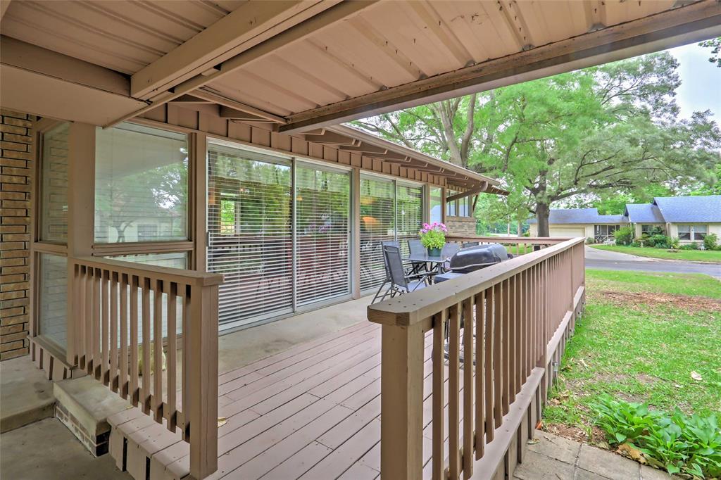 306 E Pine Property Photo 35