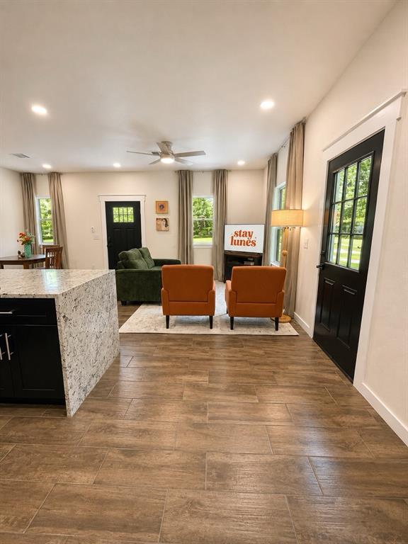 951 S Trade Days Boulevard Property Photo 5