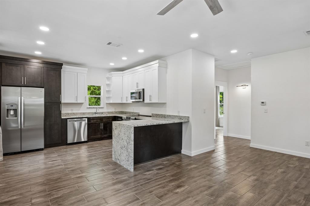 951 S Trade Days Boulevard Property Photo 14