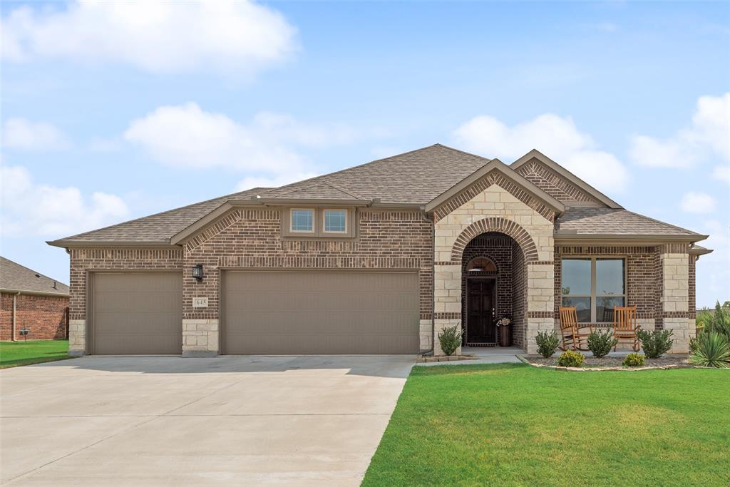645 Mb S Way Property Photo 1