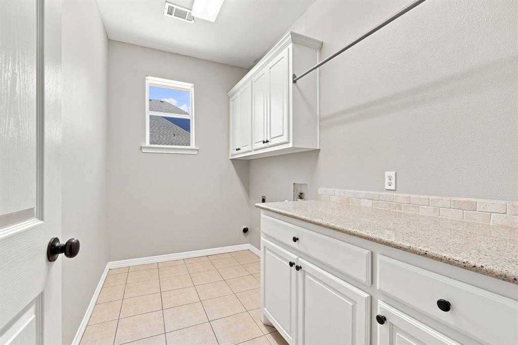 1207 Oak Creek Drive Property Photo 34