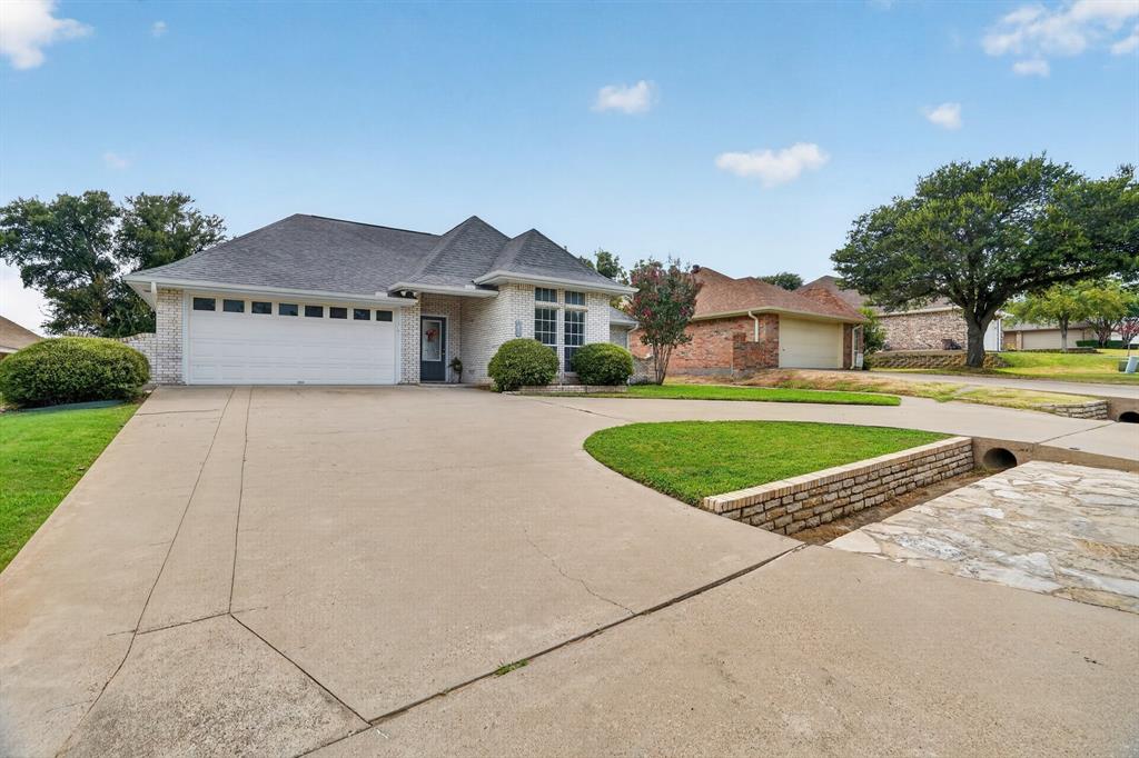 8730 Bellechase Road Property Photo 3