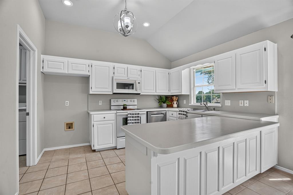 8730 Bellechase Road Property Photo 16
