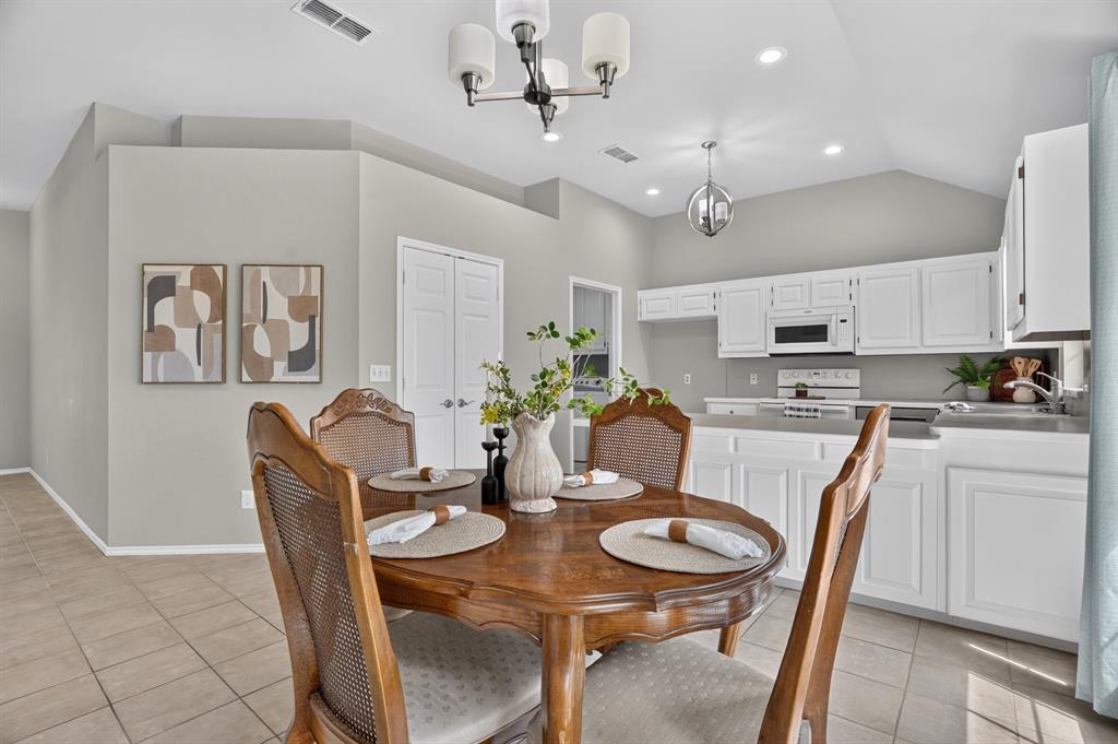8730 Bellechase Road Property Photo 18