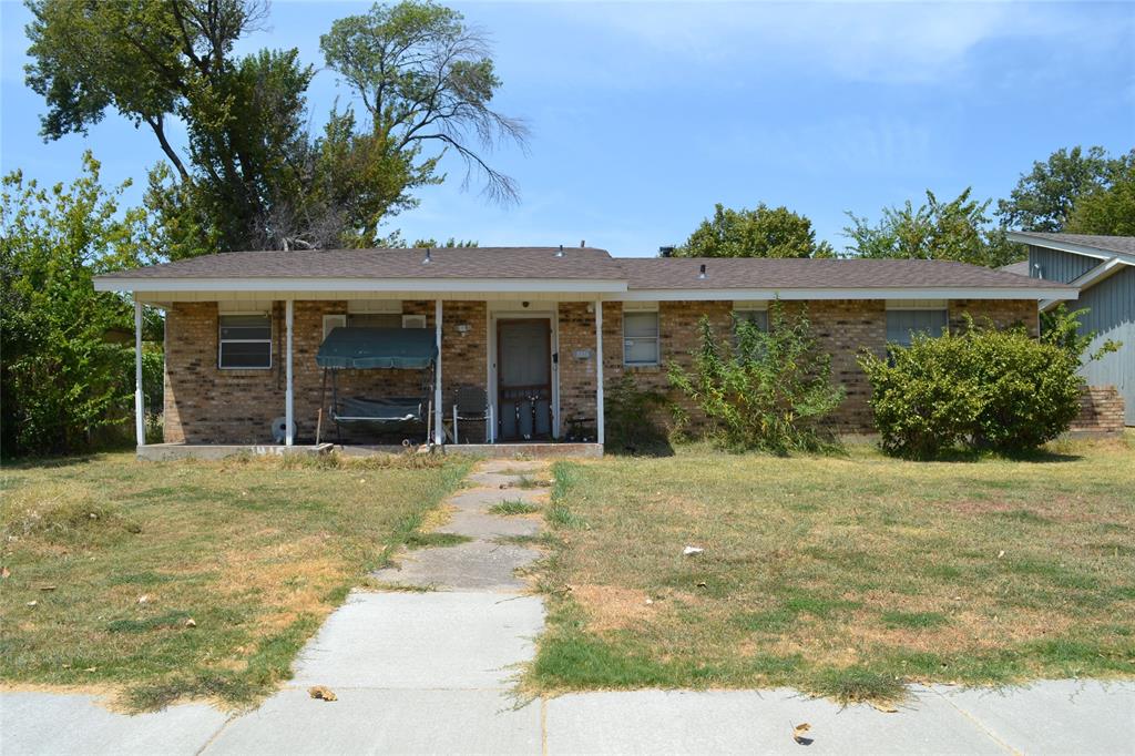 2415 Whit Drive Property Photo 1