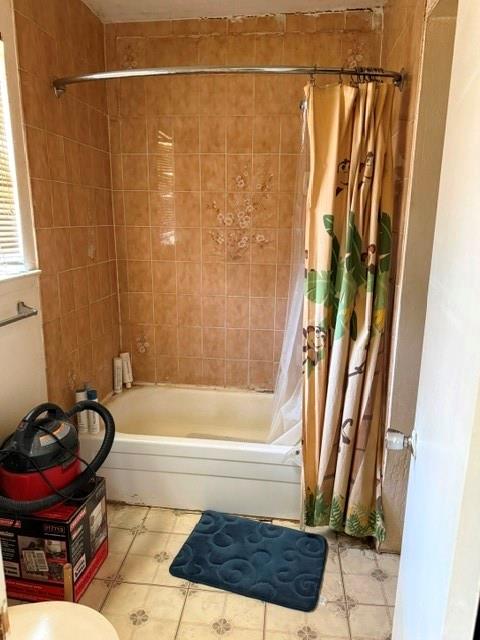 2415 Whit Drive Property Photo 10