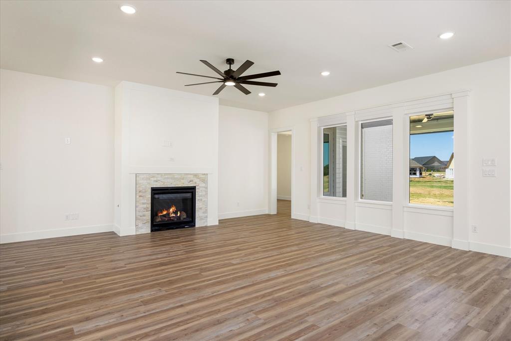 2119 Middlewood Circle Property Photo 4