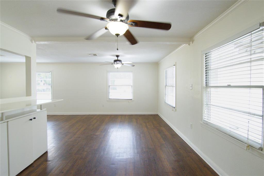 101 Easy Street Property Photo 7