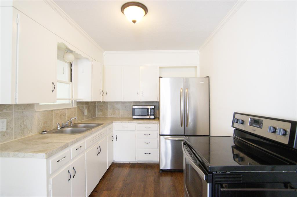 101 Easy Street Property Photo 9