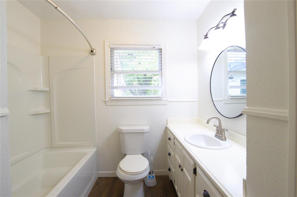 101 Easy Street Property Photo 15