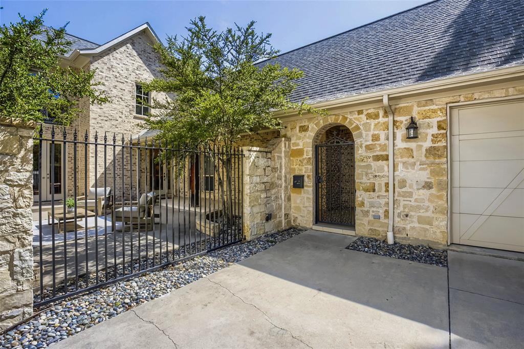 6335 Vanderbilt Avenue Property Photo 1