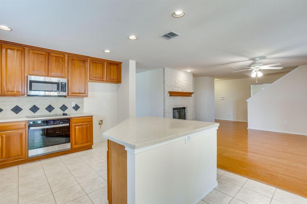 4205 Bayside Court Property Photo 7