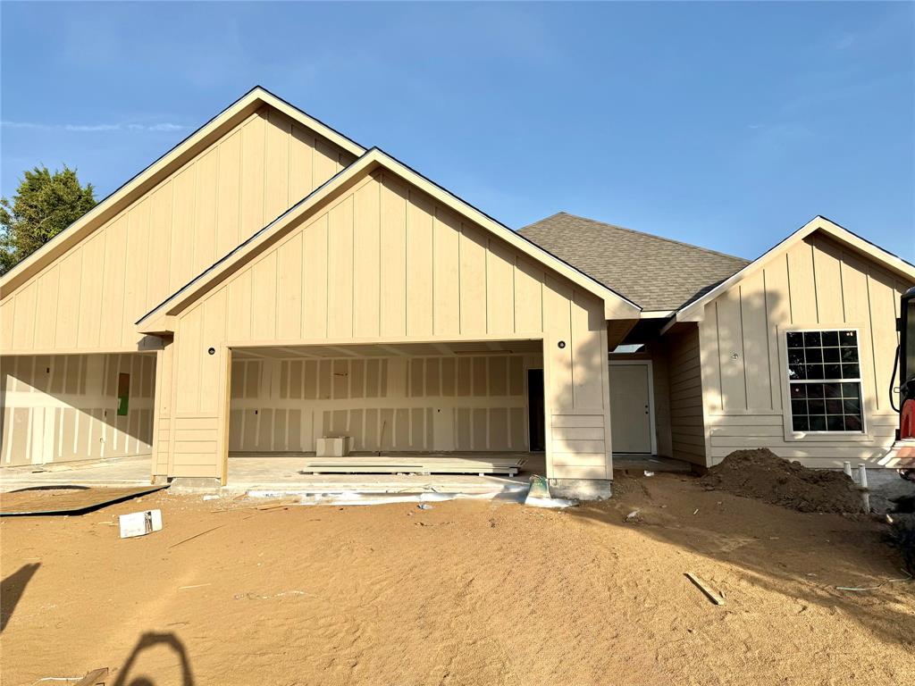 105 Shoshone Cove Property Photo 1