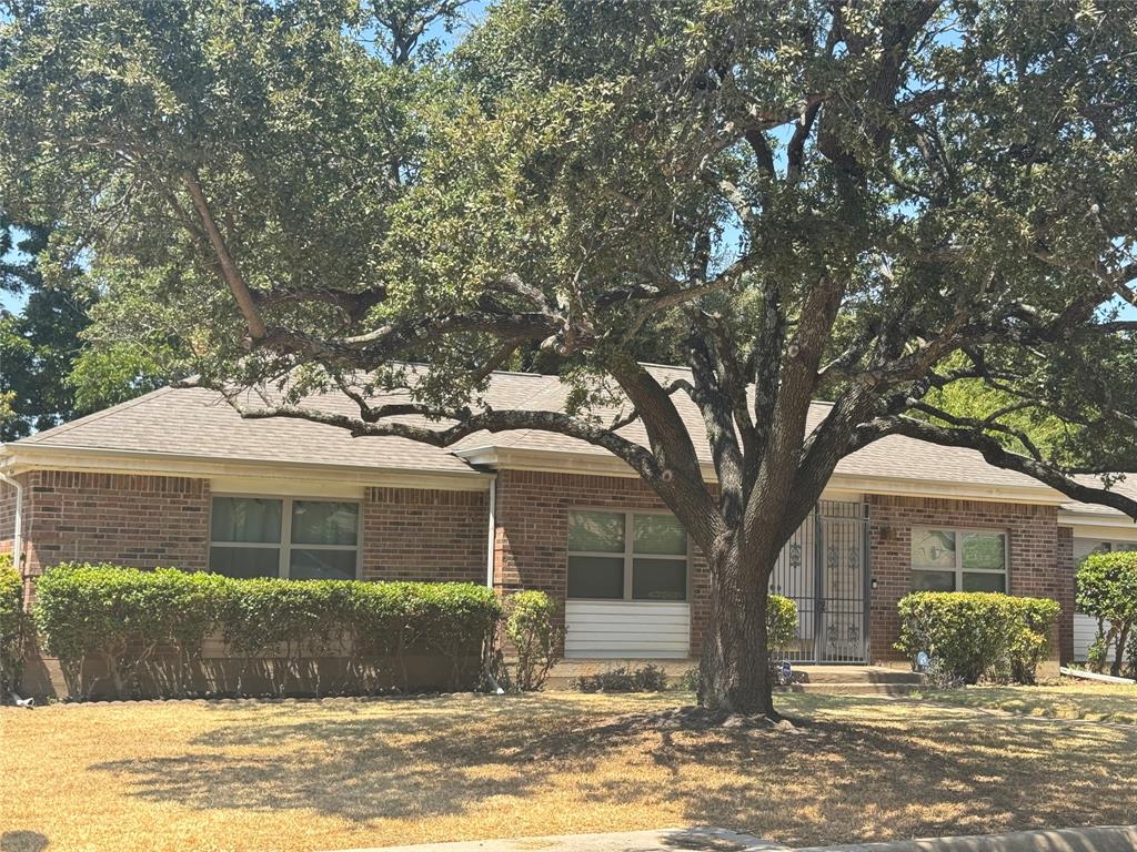 2108 Barron Lane Property Photo 2