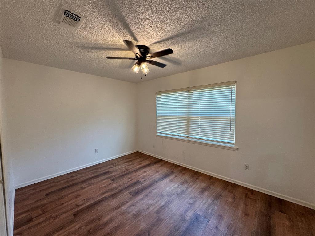 2108 Barron Lane Property Photo 9