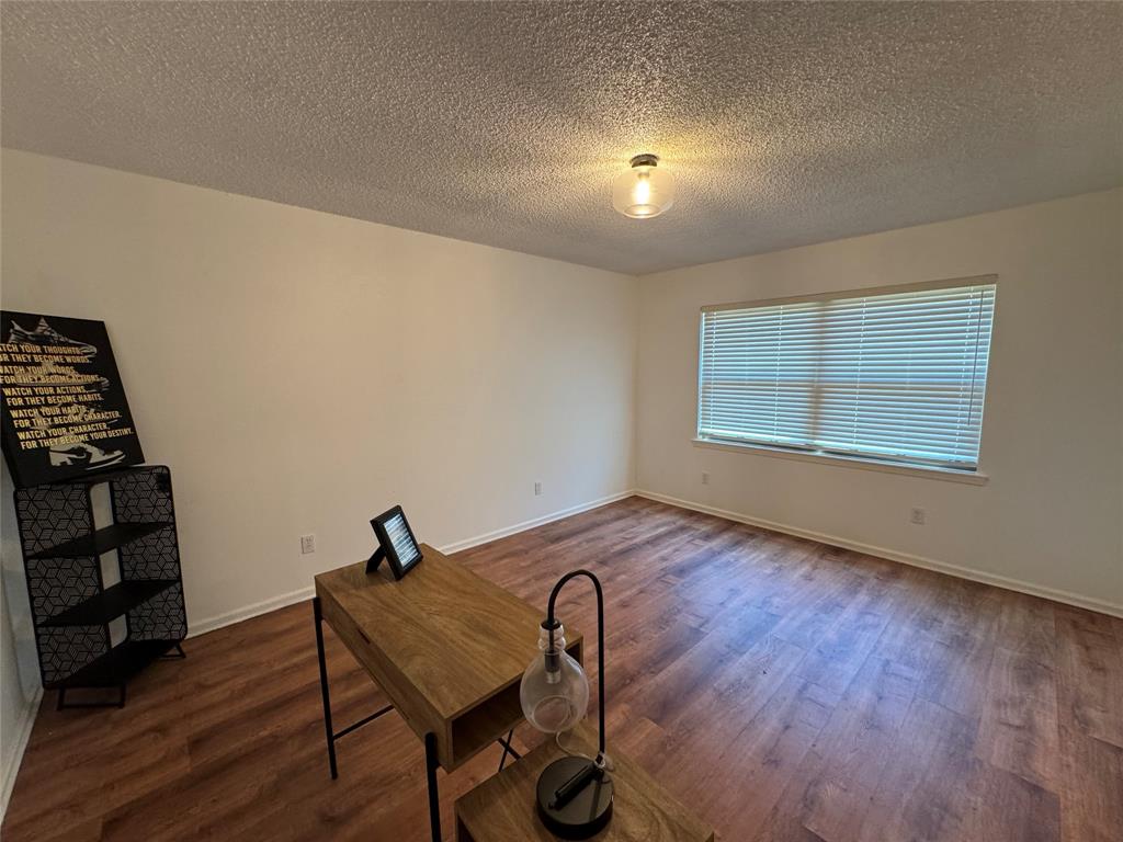 2108 Barron Lane Property Photo 12