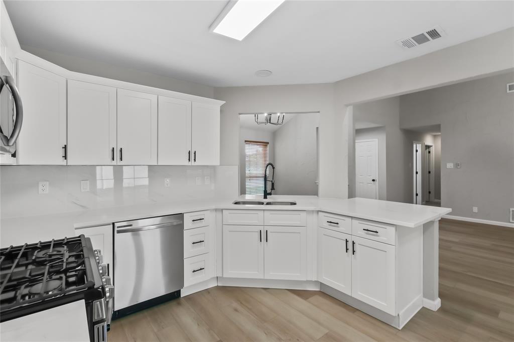 2103 Stein Way Property Photo 16