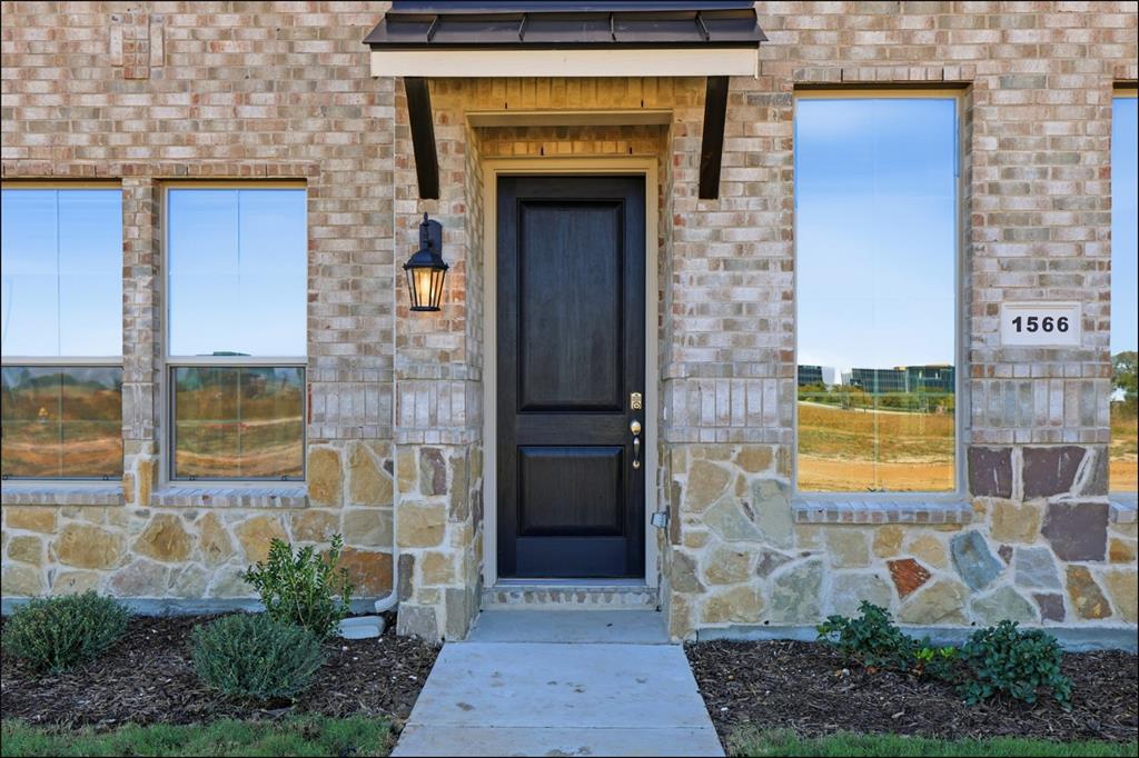 1566 Lake District Drive Property Photo 3