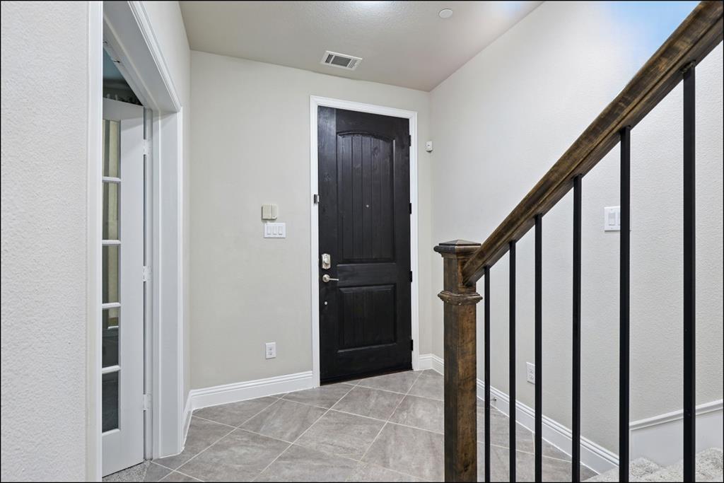 297 Scotia Street Property Photo 4