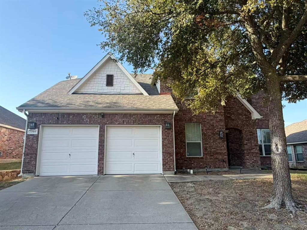 7704 Val Verde Drive Property Photo 1